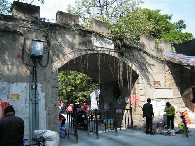达濠城东门（达善门）