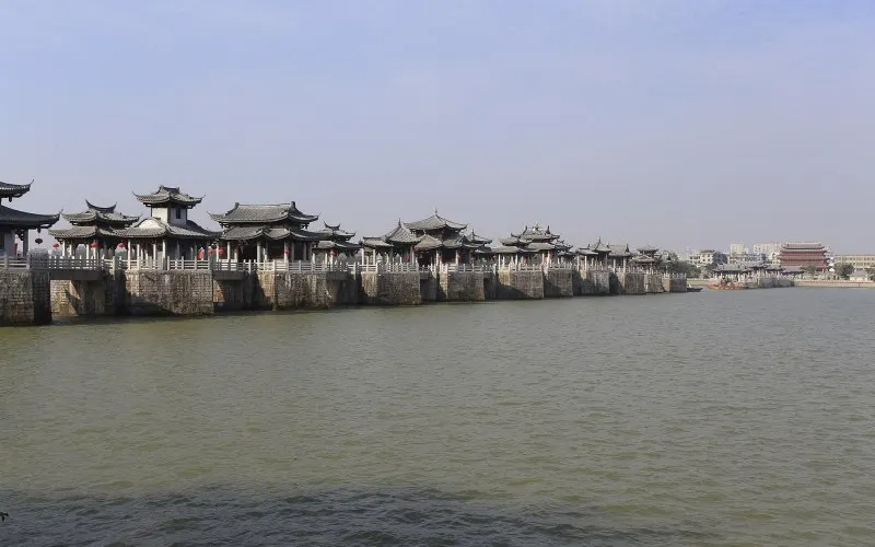 潮州广济桥：桥头与韩江