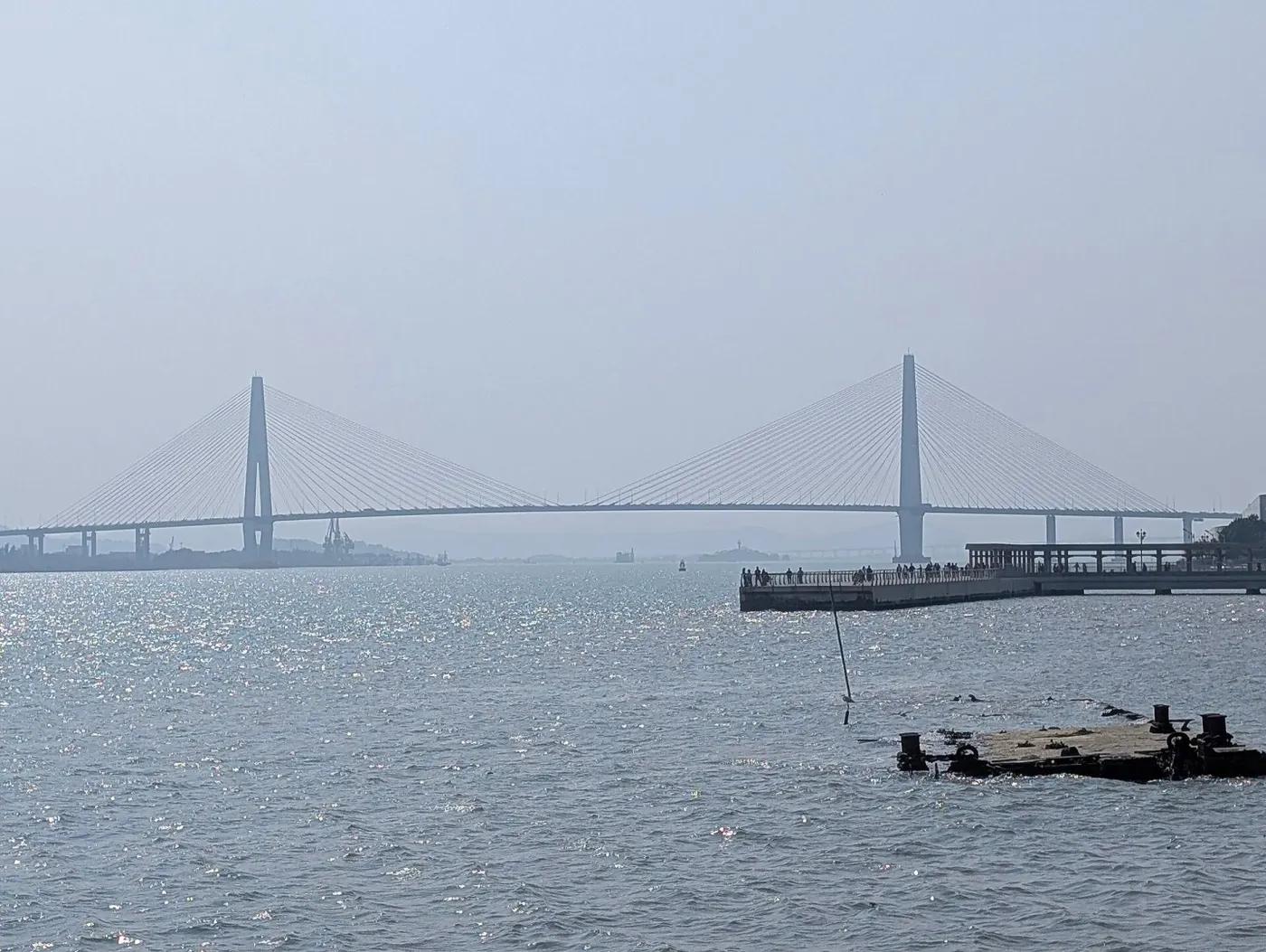 礐石大桥跨内海湾